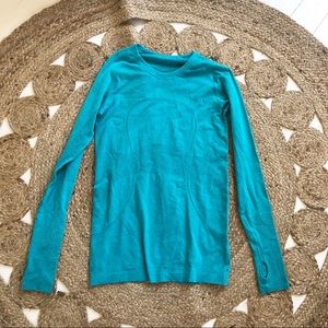 Lululemon LS swiftly